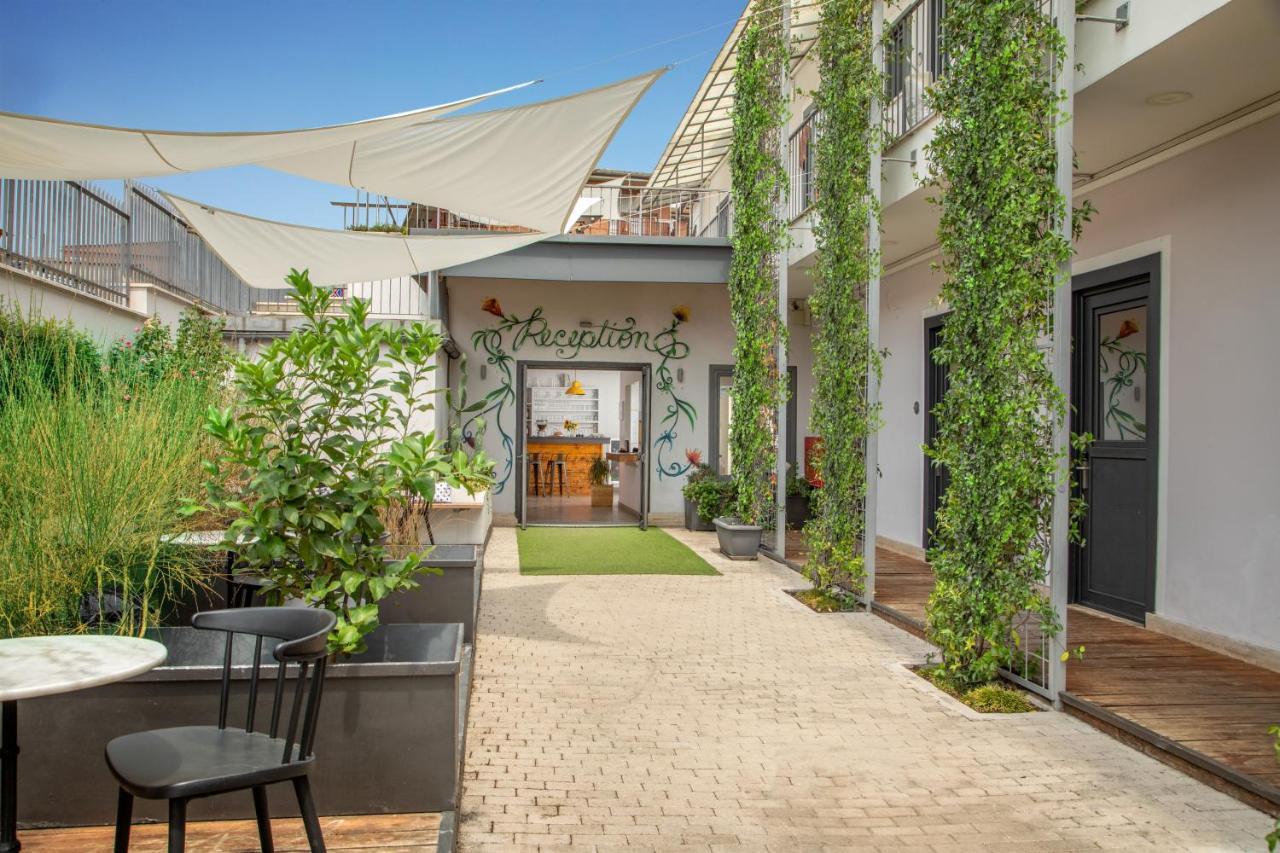 Urban Garden Hotel — Photos 1